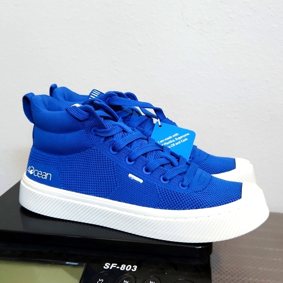 NWT Cariuma x 4Ocean Blue Knit High Top Sneaker